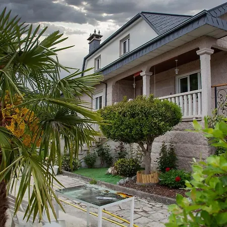 Chalet Alquiler De Vivienda Completa En